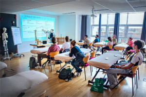 College Sutherland und TOP-PHYSIO OPEN DAY zu Osteopathie und manueller Therapie